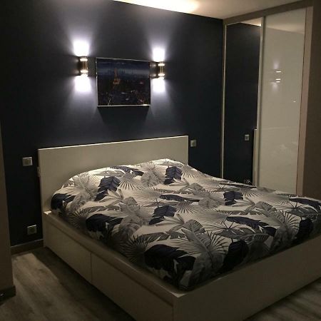La Maison Parisienne Maison Deux Pieces A Louer Au Pied Du Metro Maisons-Alfort Exteriör bild
